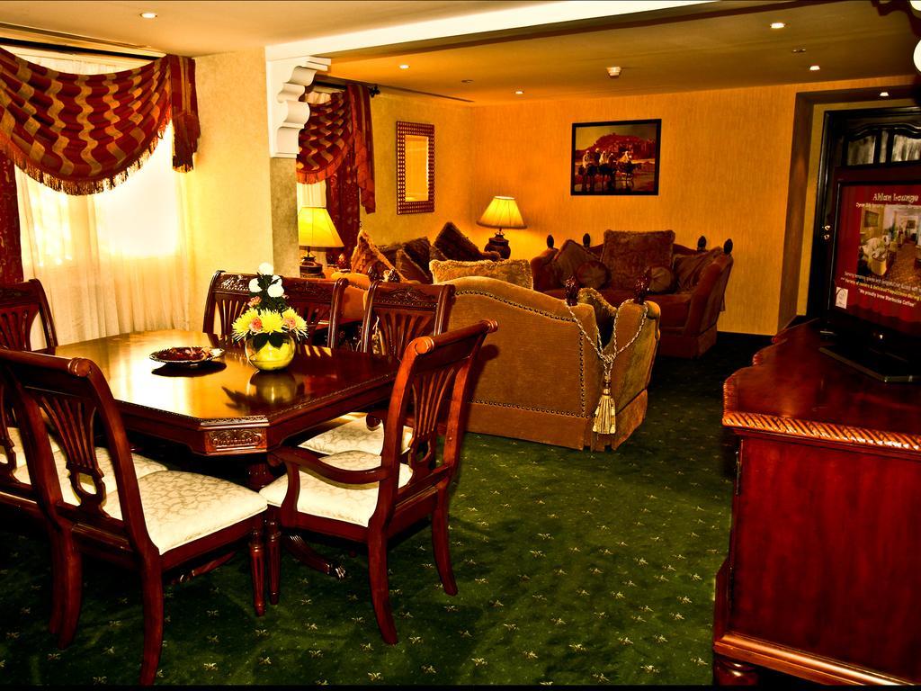 Arabian Courtyard Hotel & Spa Дубай Екстер'єр фото