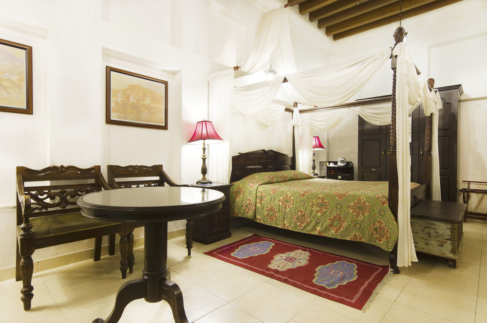 Arabian Courtyard Hotel & Spa Дубай Екстер'єр фото